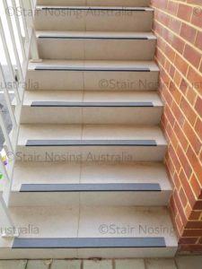 Stair nosing for ceramic tiles