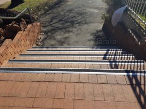 Stair nosing external